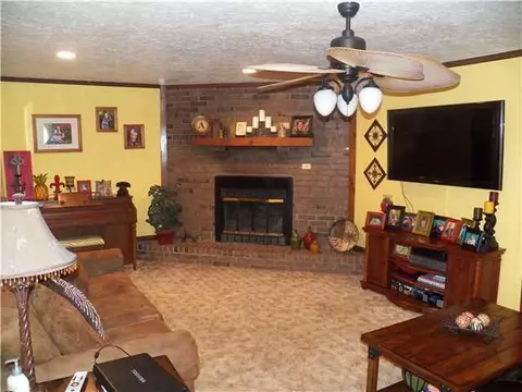 321 S Maple St, Crescent, OK 73028 photo 5