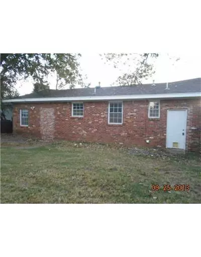 1284 N 1st St, Harrah, OK 73045 photo 3