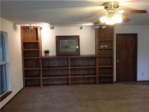 617 Meadow Ln, Tuttle, OK 73089 photo 8