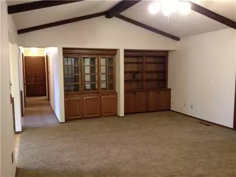 617 Meadow Ln, Tuttle, OK 73089 photo 7