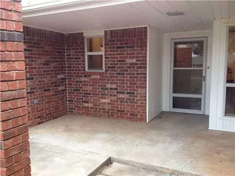 617 Meadow Ln, Tuttle, OK 73089 photo 2