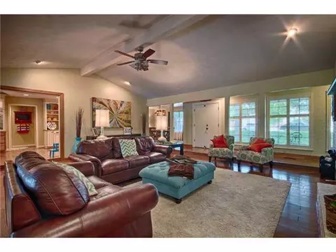 1701 Eagle Dr, Edmond, OK 73034 photo 8