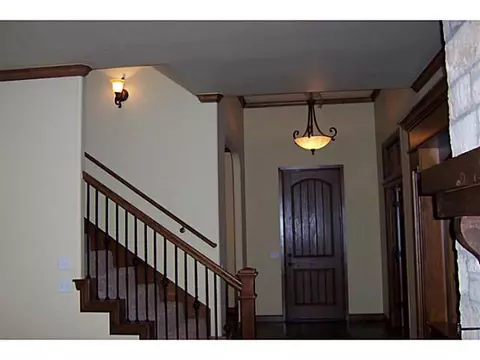 1912 Lago Dr, Moore, OK 73160 photo 9