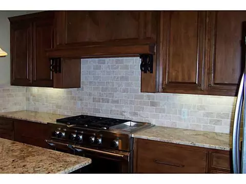 1912 Lago Dr, Moore, OK 73160 photo 8