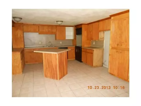 21740 Eighth St, Hinton, OK 73047 photo 4