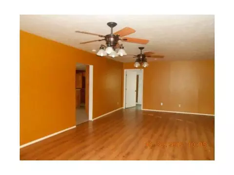 21740 Eighth St, Hinton, OK 73047 photo 2