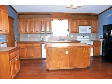 6005 E Memorial Rd, Edmond, OK 73013 photo 3
