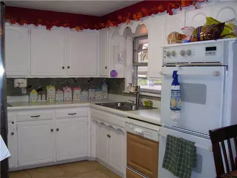 302 Brookside Dr, Guthrie, OK 73044 photo 5