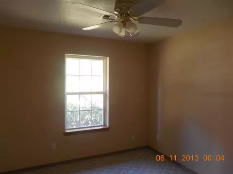 29411 Memorial Rd, Mcloud, OK 74851 photo 10