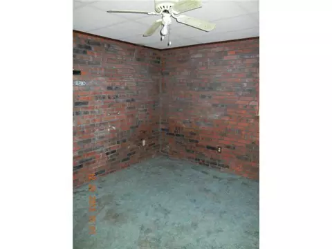 2113 E Fox Ln, Newcastle, OK 73065 photo 7