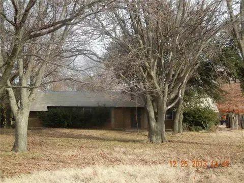 2113 E Fox Ln, Newcastle, OK 73065 photo 1