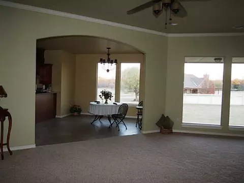 282 Kusek Cir, Harrah, OK 73045 photo 7
