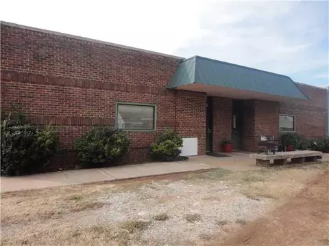 101 S 4th Units Abcd, Verden, OK 73092 photo 3