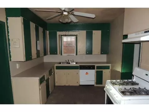 208 SW 3rd St, Tuttle, OK 73089 photo 8