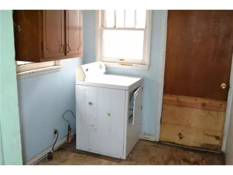 218 S 4th St, Mcloud, OK 74851 photo 7