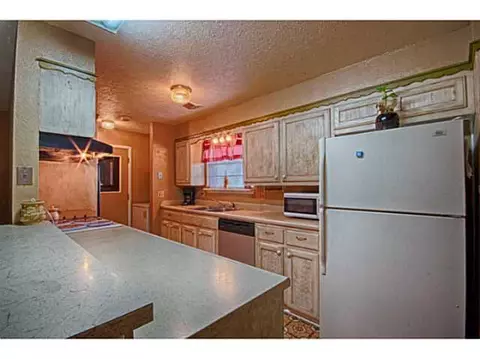 3004 N Thompkins Ave, Bethany, OK 73008 photo 8