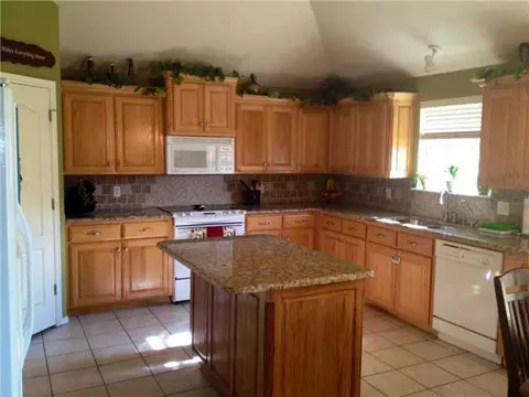 9413 Button Ave, Moore, OK 73160 photo 3