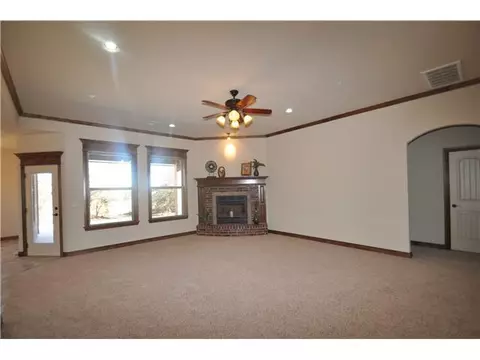 9300 Conners Way, Mcloud, OK 74851 photo 3