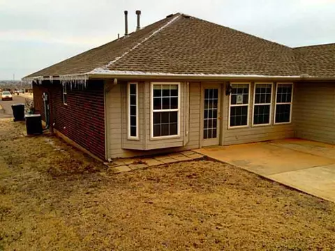 4024 Queens Dr, Moore, OK 73160 photo 15