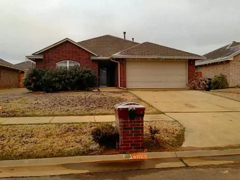 4024 Queens Dr, Moore, OK 73160 photo 1