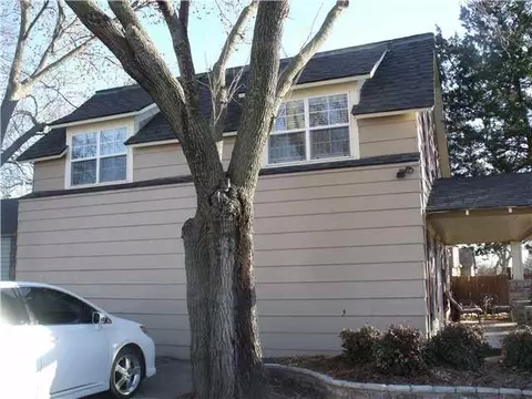 300 E Ayers St, Edmond, OK 73034 photo 3