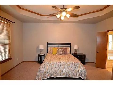 4713 Talon Ln, Tuttle, OK 73089 photo 10