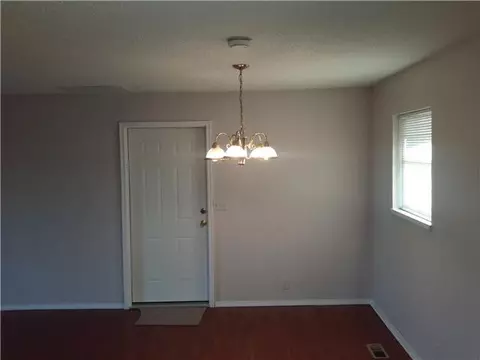 606 S Pine St, Crescent, OK 73028 photo 4
