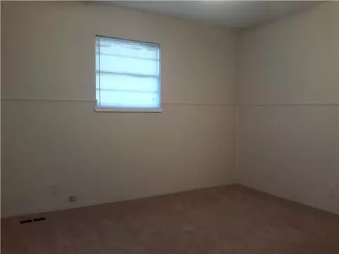 606 S Pine St, Crescent, OK 73028 photo 8