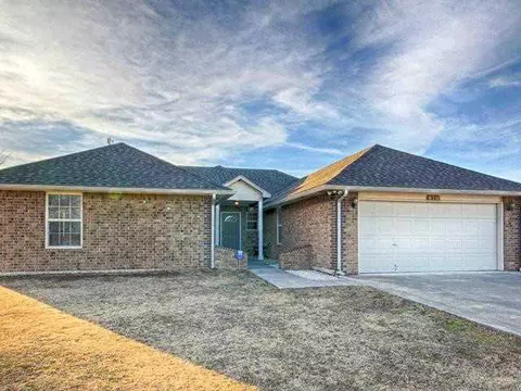 916 County St 2935, Tuttle, OK 73089 photo 1