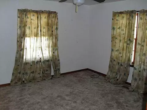 618 E Walnut St, Tecumseh, OK 74873 photo 7