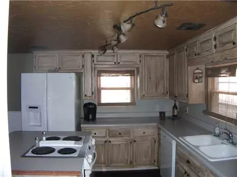 8 W Main St, Tuttle, OK 73089 photo 8