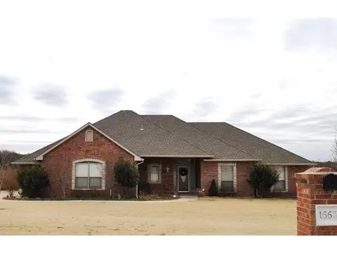1663 Twin Spires Trl, Guthrie, OK 73044 photo 2