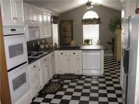 10 E Cedar Dr, Tuttle, OK 73089 photo 8