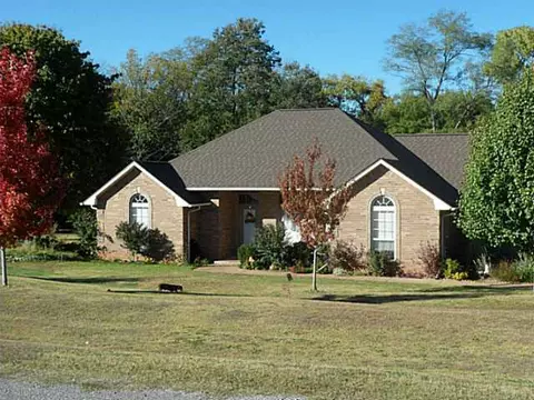 10 E Cedar Dr, Tuttle, OK 73089 photo 1