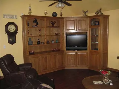 10 E Cedar Dr, Tuttle, OK 73089 photo 4