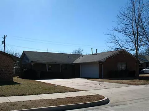 216 E 29th St, Edmond, OK 73013 photo 1