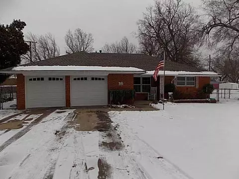 3224 N Eagle Ln, Bethany, OK 73008 photo 1