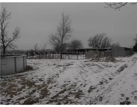 797 NW 3rd St, Minco, OK 73059 photo 5