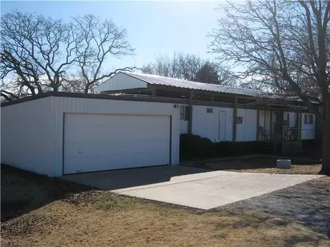 217 Johnson Dr, Guthrie, OK 73044 photo 1