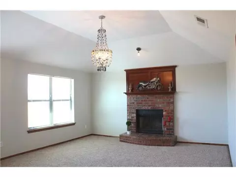 1413 Ridgeway Dr, Moore, OK 73160 photo 11