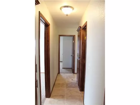 1413 Ridgeway Dr, Moore, OK 73160 photo 9