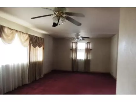 445 Elm St, Noble, OK 73068 photo 2