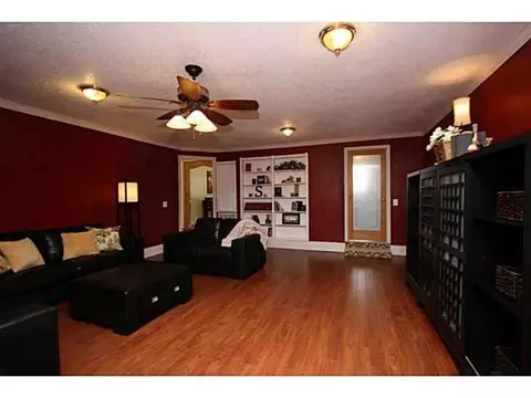 1004 SW 3rd St, Moore, OK 73160 photo 8