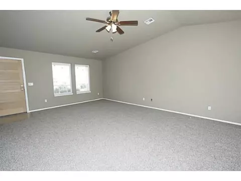 820 Eric Cir, Moore, OK 73160 photo 4