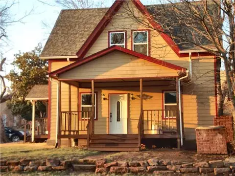 402 E Vilas Ave, Guthrie, OK 73044 photo 2