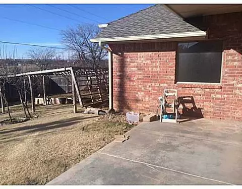 513 Kelsi Dr, Moore, OK 73160 photo 14