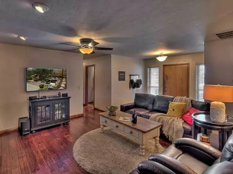 600 Williams Dr, Moore, OK 73160 photo 7