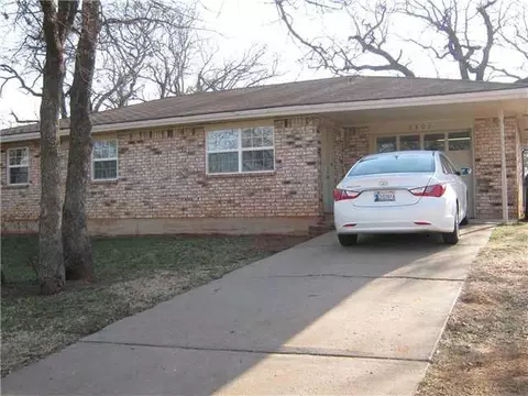 3301 E Noble Dr, Edmond, OK 73034 photo 1