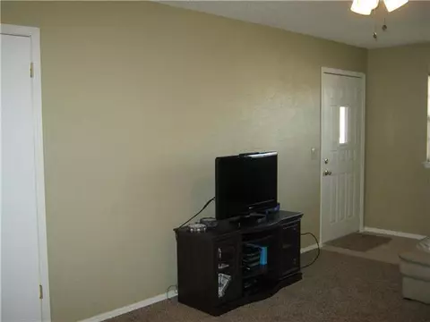 3301 E Noble Dr, Edmond, OK 73034 photo 14