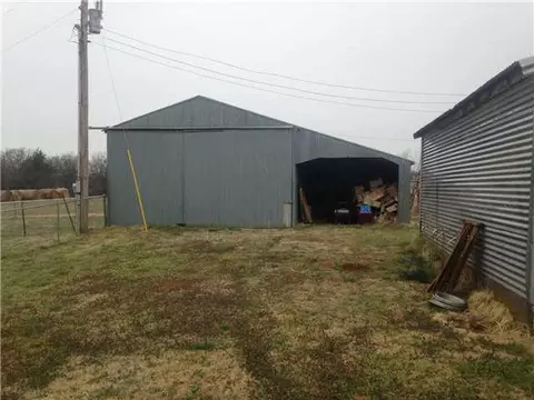 15906 Fishmarket Rd, Mcloud, OK 74851 photo 4